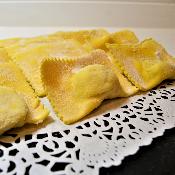 RAVIOLI TOMA E NOCCIOLE